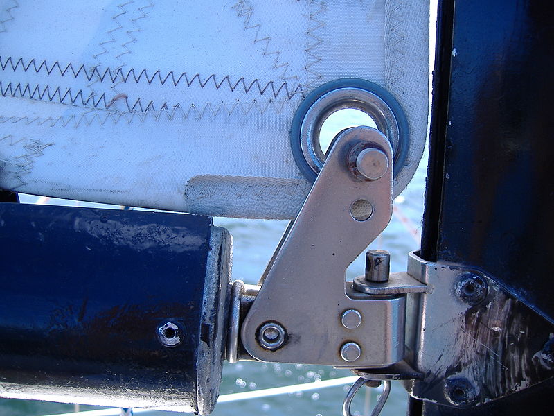 [Immagine: 201092012441_800px-Gooseneck_Swivel_Conn..._Yacht.jpg]