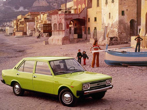 [Immagine: 2008317152637_fiat131.jpg]